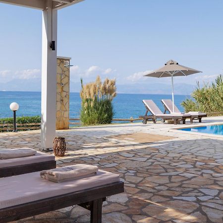 Beachfront Villa Dionysos - With Private Beach Сидарион Экстерьер фото